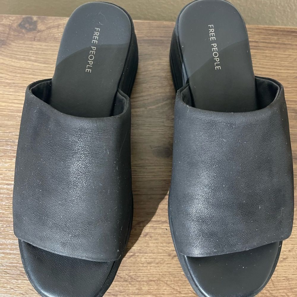 Sold - Picture 6 of 10